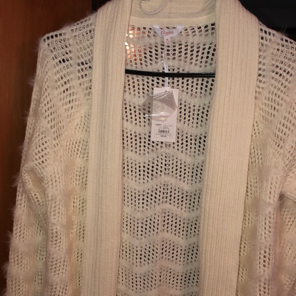 Candie - Picture 2 of 3